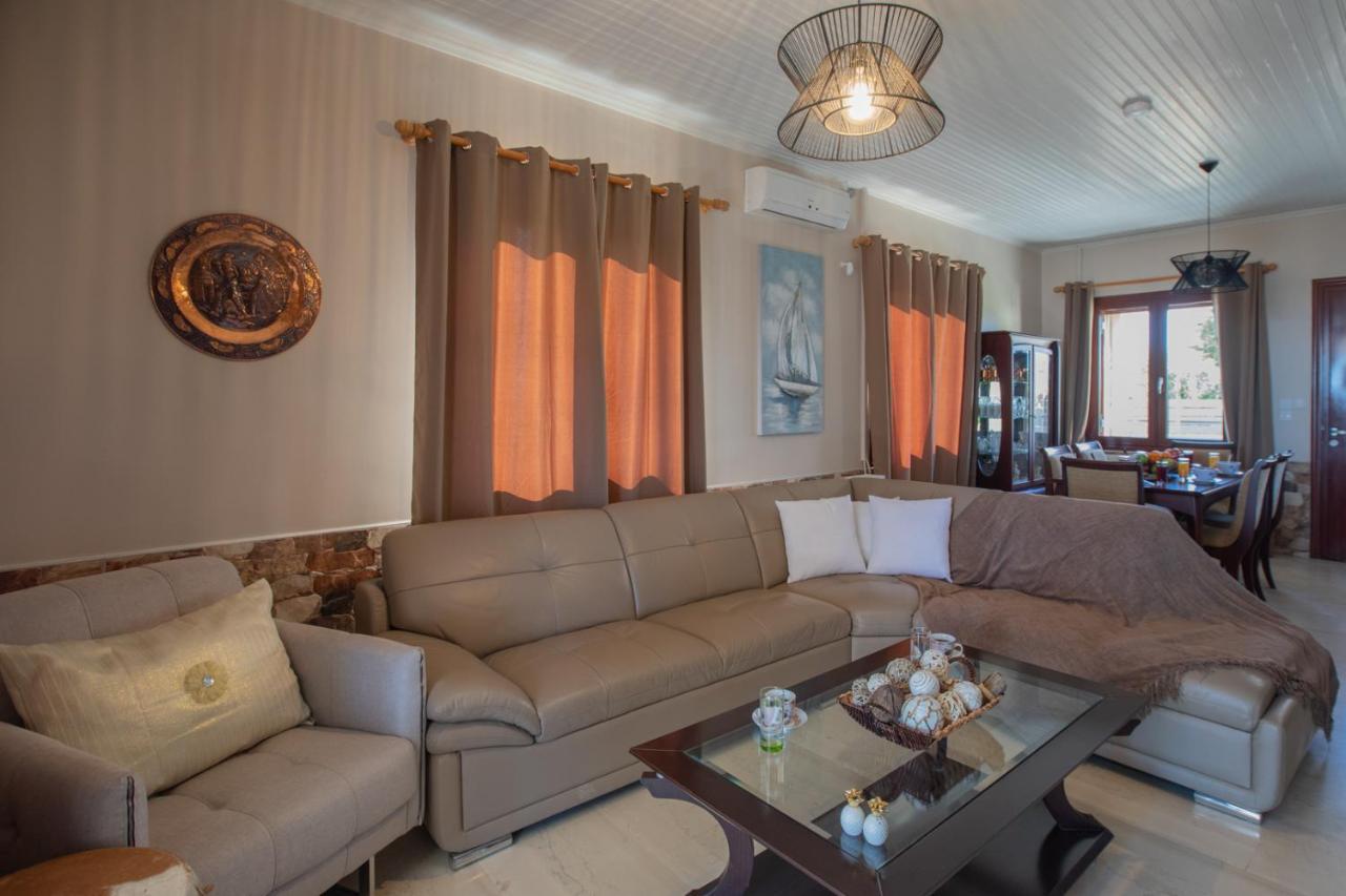 Stathatos Holiday home