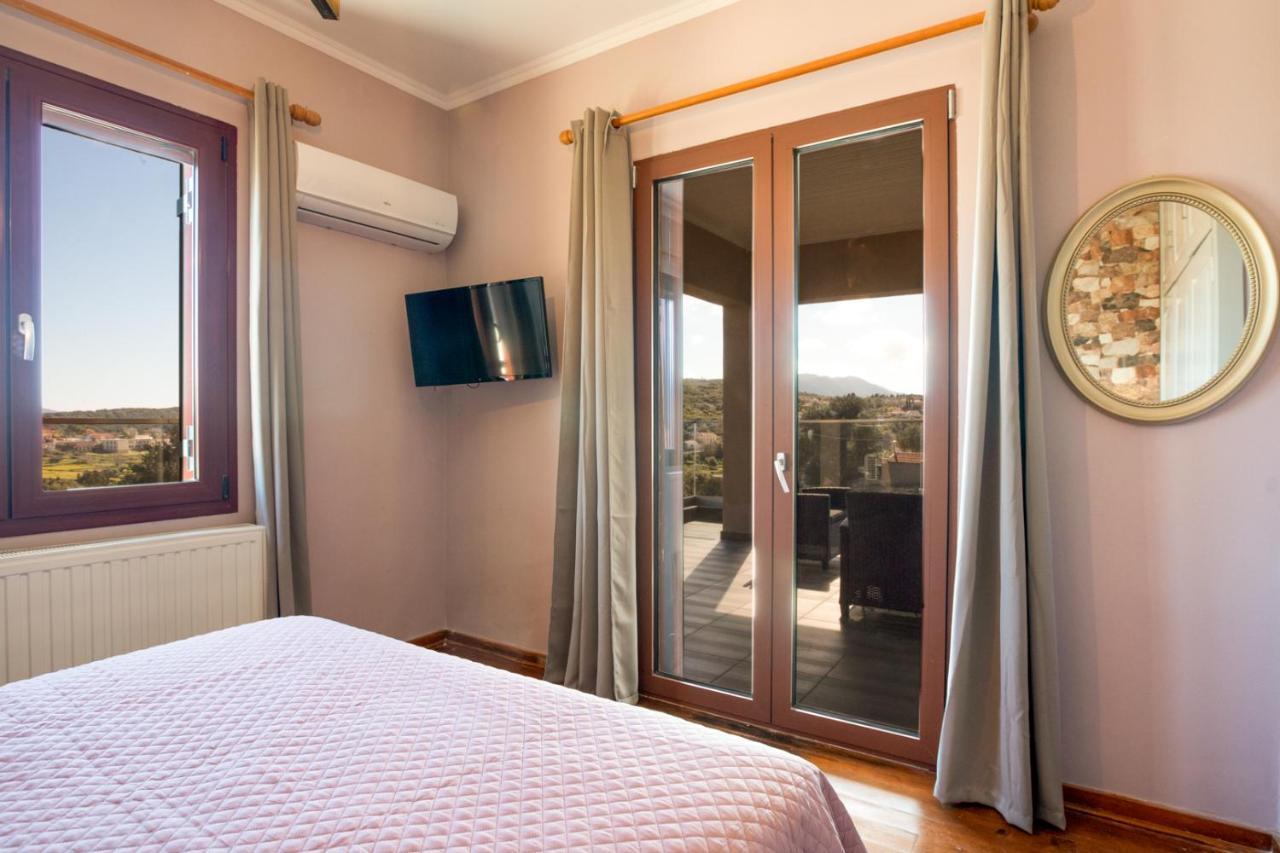 Holiday home Stathatos